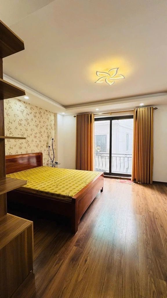 Bán nhà Khương Hạ - diện tích 42m2 7 tầng - Ô tô đỗ cửa - giá 14,6 tỷ