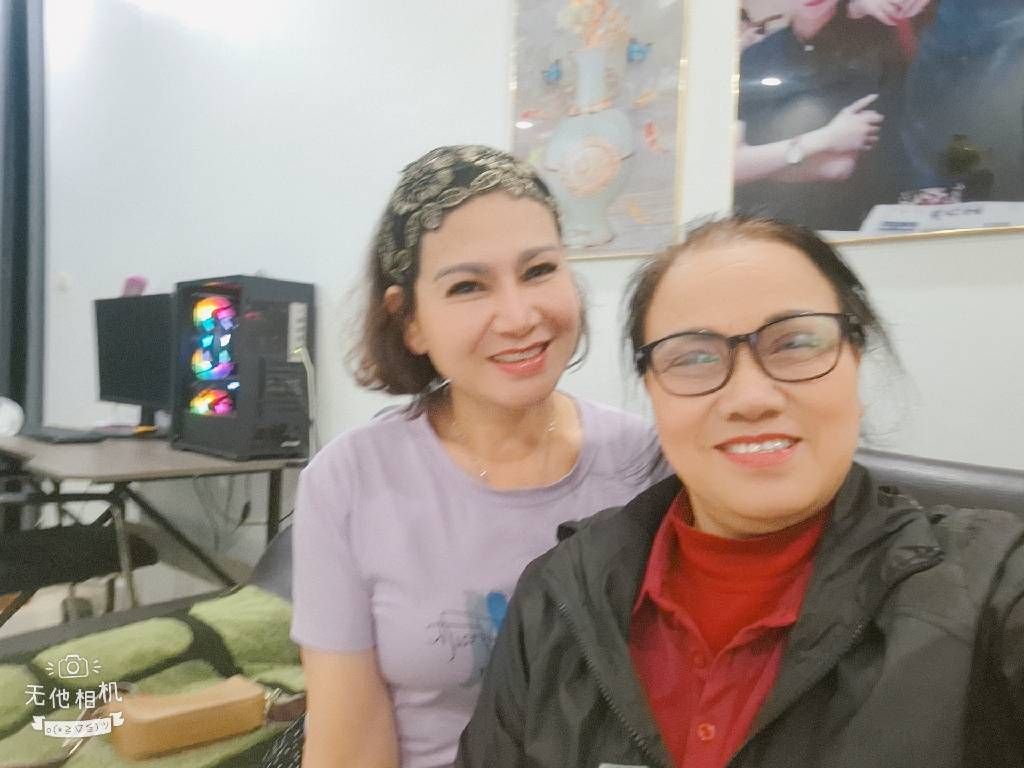 Bán nhà Định Công Hạ - diện tích 60m2 2 tầng - Nhà đẹp ở ngay, full nội thất - giá 3,3 tỷ