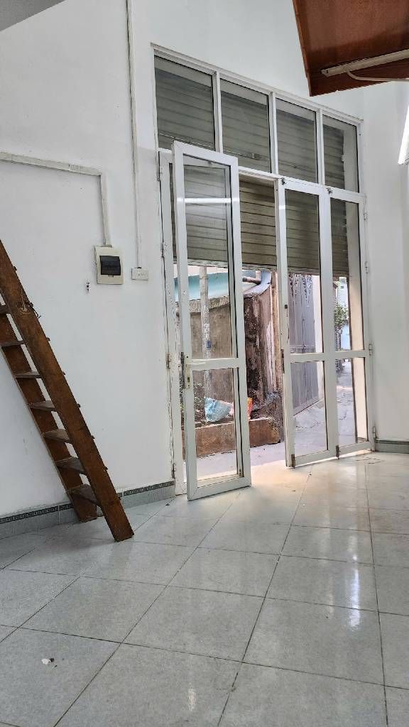 Bán nhà Ngõ Quỳnh - diện tích 16m2 2 tầng - Mặt tiền khủng - giá 5,2 tỷ