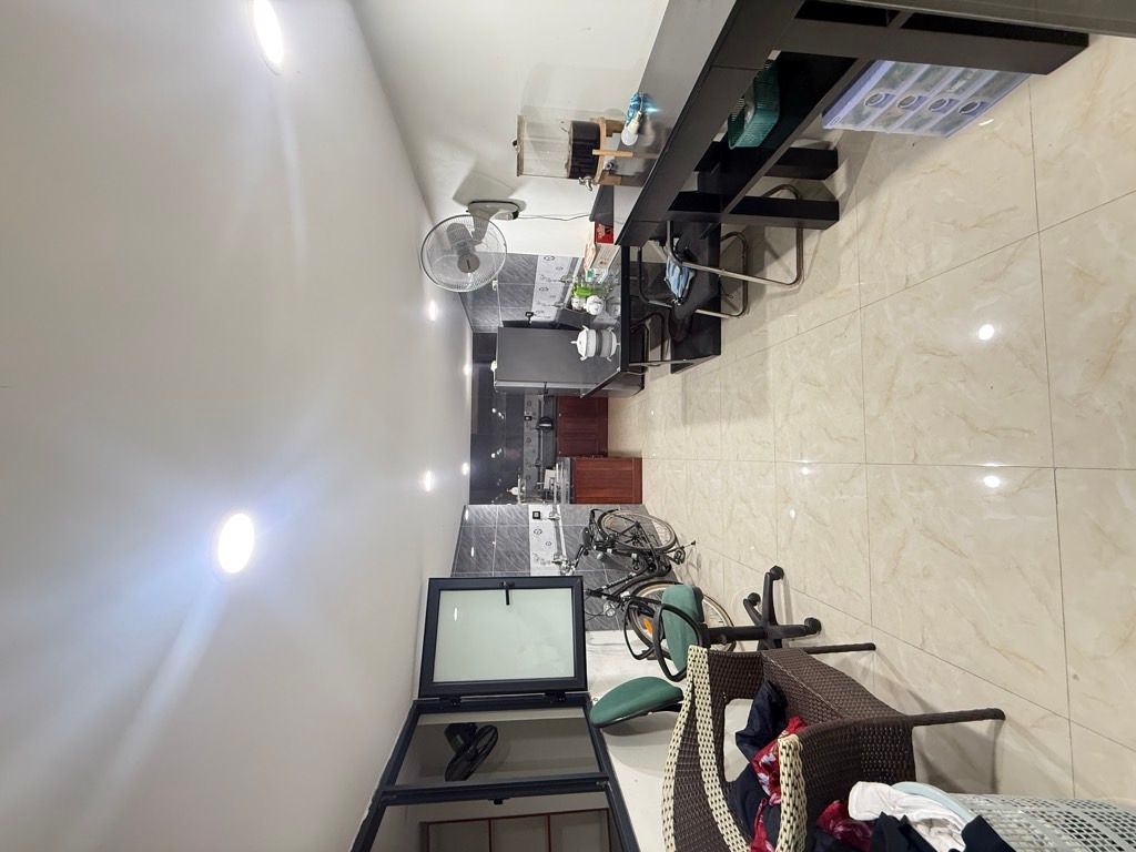 Bán nhà Lê Duẩn - diện tích 40.8m2 4 tầng - Đối diện Ga Hà Nội - giá 8,1 tỷ