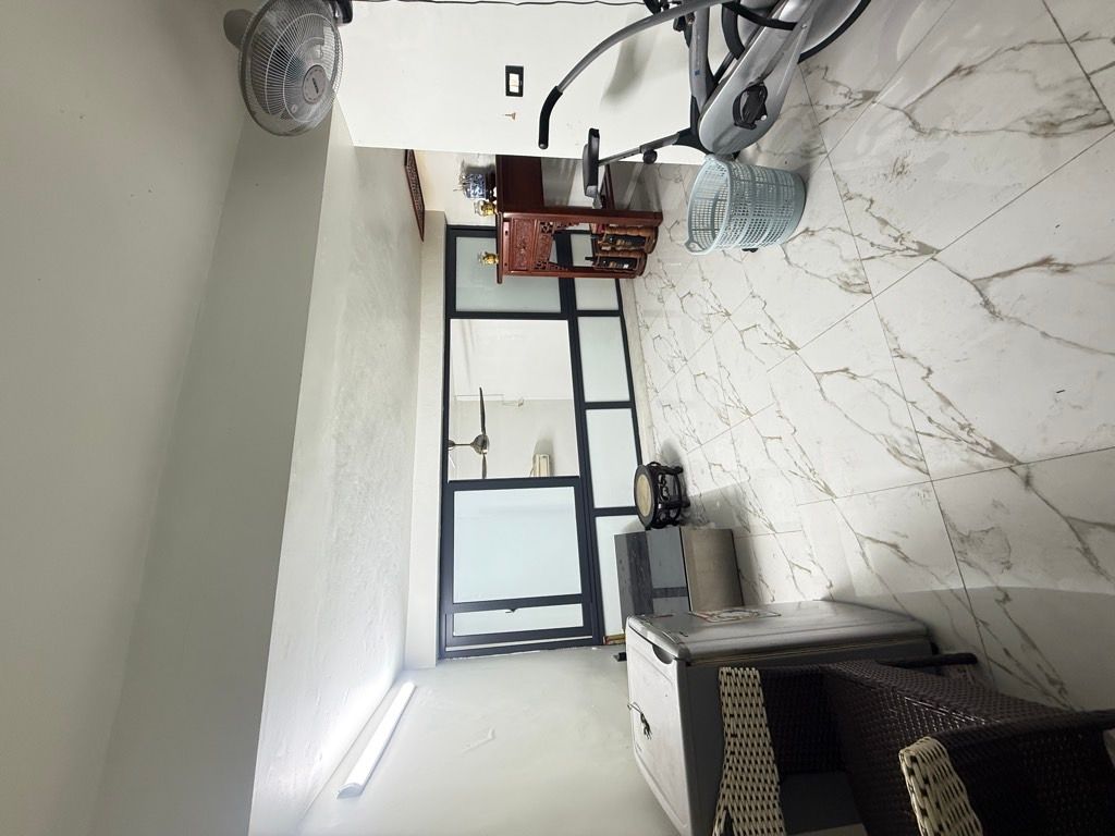 Bán nhà Lê Duẩn - diện tích 40.8m2 4 tầng - Đối diện Ga Hà Nội - giá 8,1 tỷ