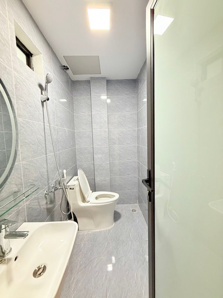 Bán nhà Tân Mai - diện tích 21m2 5 tầng - Ô TÔ TRÁNH - giá 6,9 tỷ