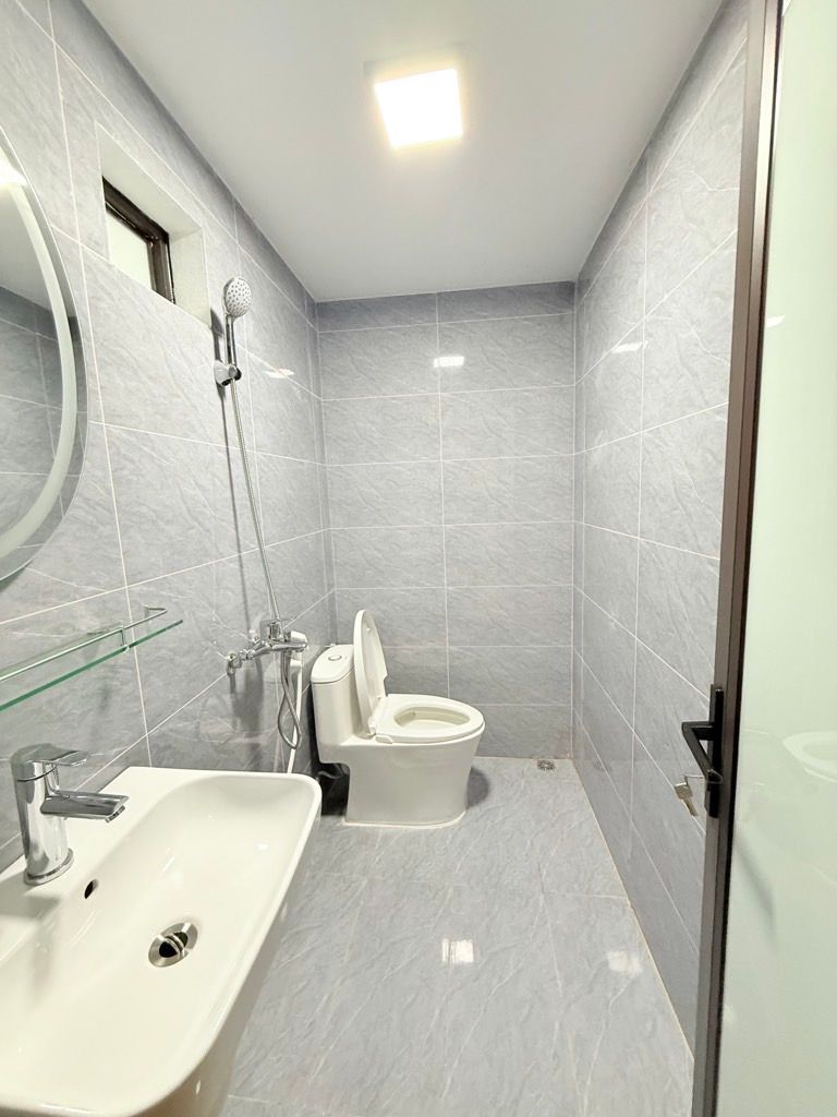 Bán nhà Tân Mai - diện tích 21m2 5 tầng - Ô TÔ TRÁNH - giá 6,9 tỷ