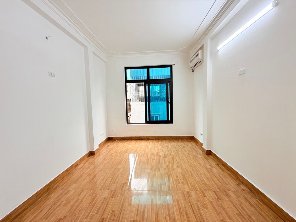 Bán nhà Tân Mai - diện tích 21m2 5 tầng - Ô TÔ TRÁNH - giá 6,9 tỷ