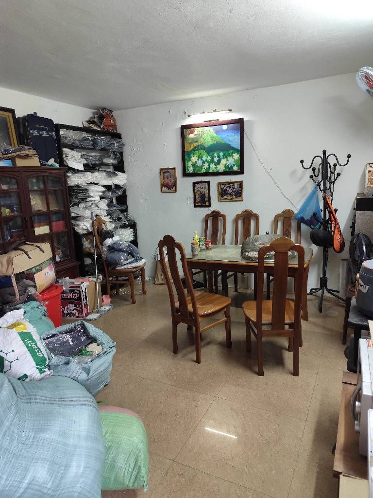 Bán nhà Hào Nam - diện tích 93.3m2 3 tầng - Nhà cũ xác định bán đất - giá 19,3 tỷ