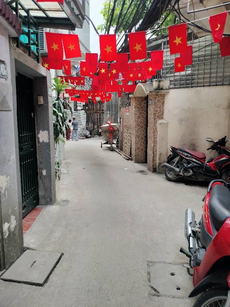 Bán nhà Linh Quang - diện tích 39m2 3 tầng - ô tô tránh - giá 6,6 tỷ