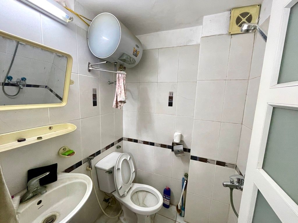 Bán nhà Trường Chinh - diện tích 42m2 4 tầng - Vị trí VIP - giá 11,2 tỷ