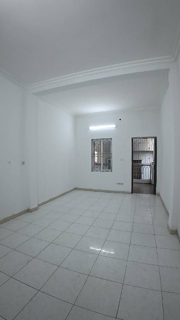 Bán nhà Tân Mai - diện tích 27,9m2 4 tầng - Ô tô đỗ cửa - giá 10,5 tỷ