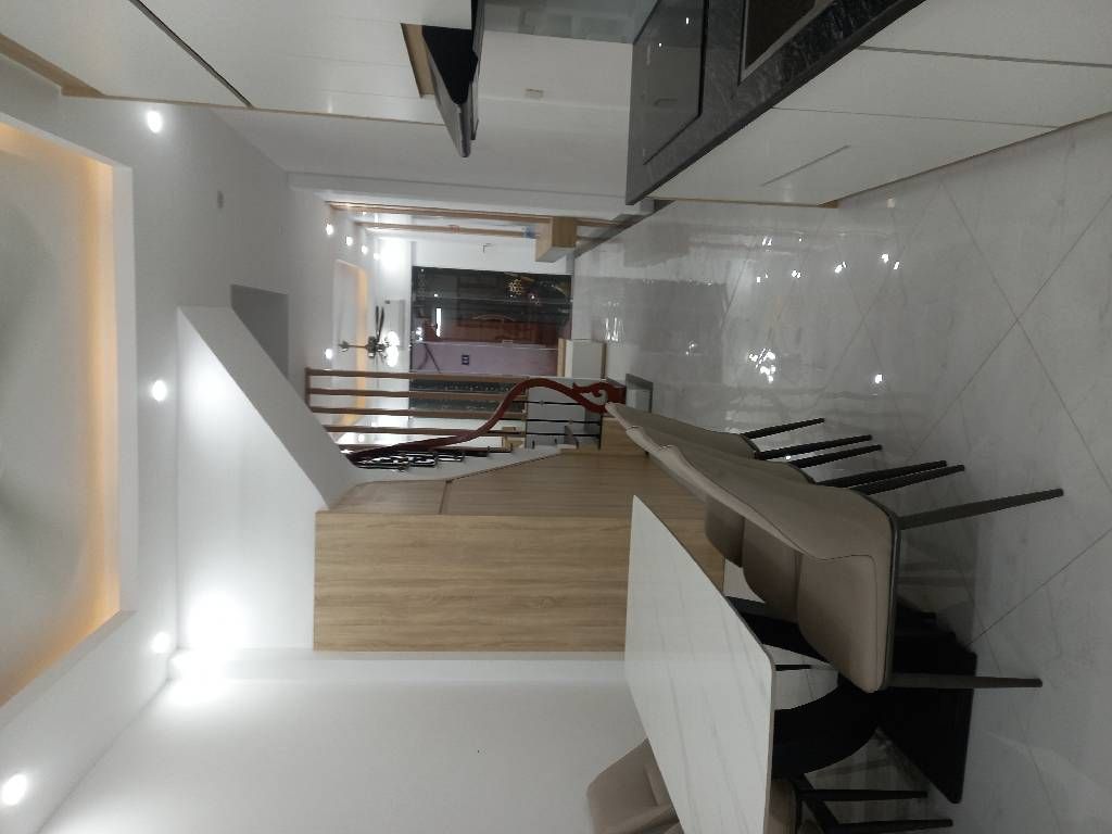 Bán nhà Vĩnh Hưng - diện tích 46m2 4 tầng - NGÕ THÔNG RA NGÕ 649 LĨNH NAM KINH DOANH - giá 9,4 tỷ