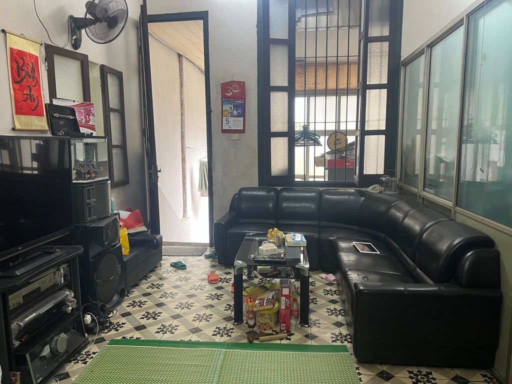 Bán nhà Phố Huế - diện tích 40.4m2 1 tầng - Nhà cũ ở tạm - giá 19 tỷ