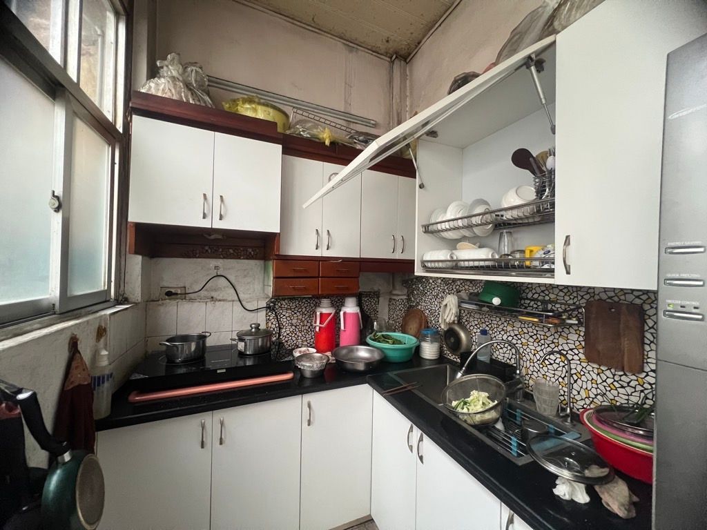 Bán nhà Phố Huế - diện tích 40.4m2 1 tầng - Nhà cũ ở tạm - giá 19 tỷ