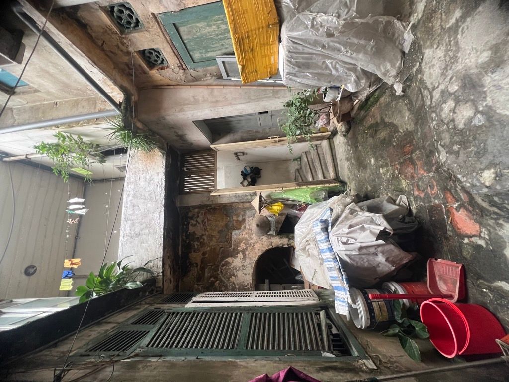 Bán nhà Phố Huế - diện tích 40.4m2 1 tầng - Nhà cũ ở tạm - giá 19 tỷ