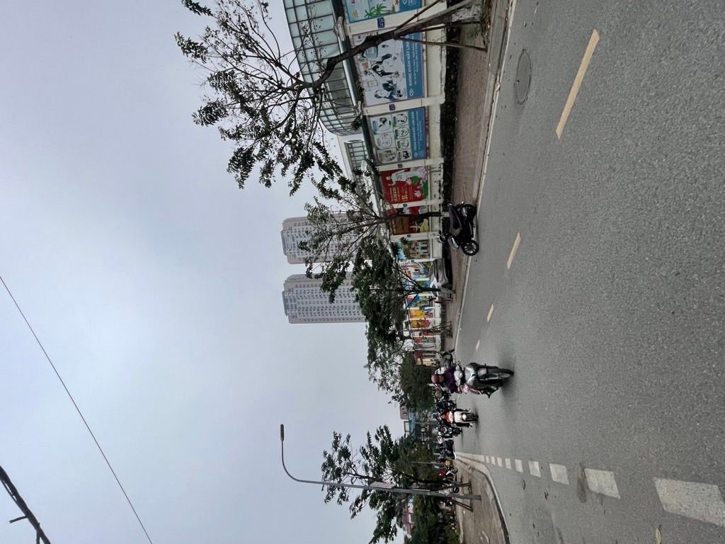 Bán nhà Ngọc Hồi - diện tích 48.3m2 1 tầng - ô tô qua nhà - giá 10,2 tỷ