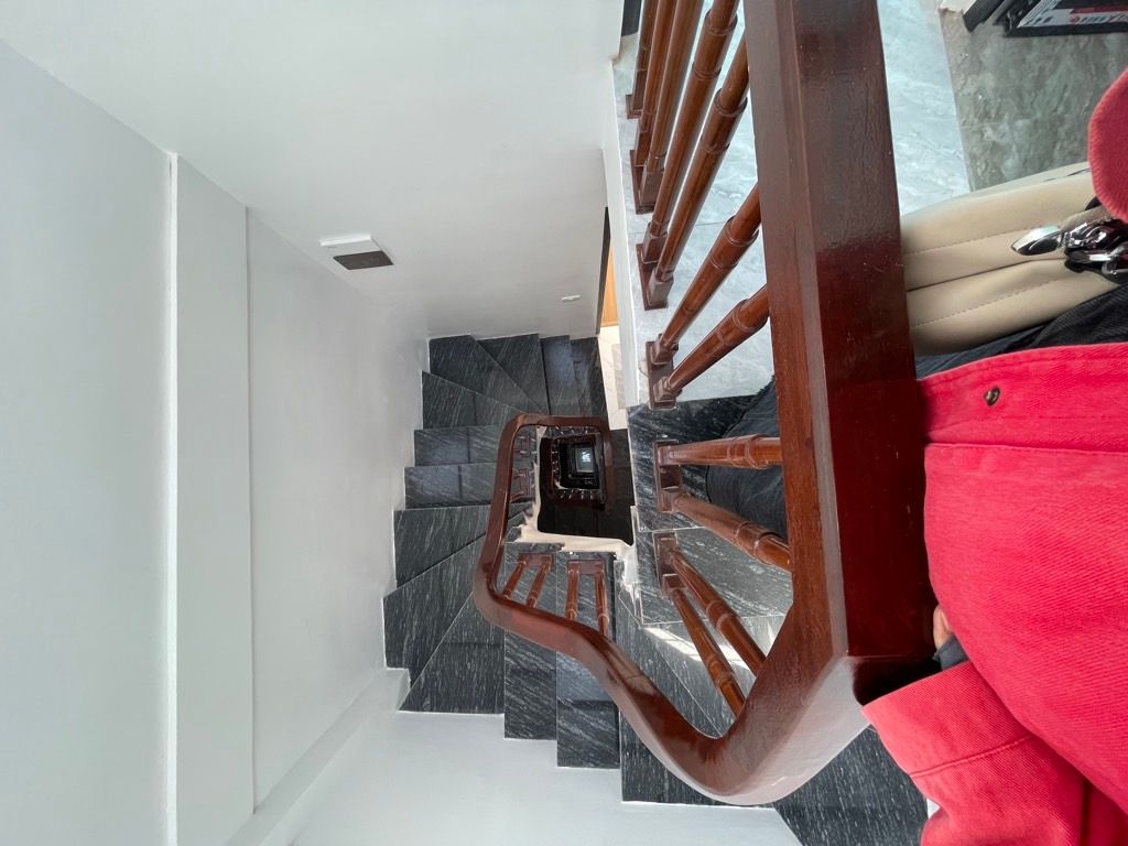 Bán nhà Nguyễn Khoái - diện tích 30m2 5 tầng - Ngõ 3 gác vào tận cửa - giá 6,98 tỷ