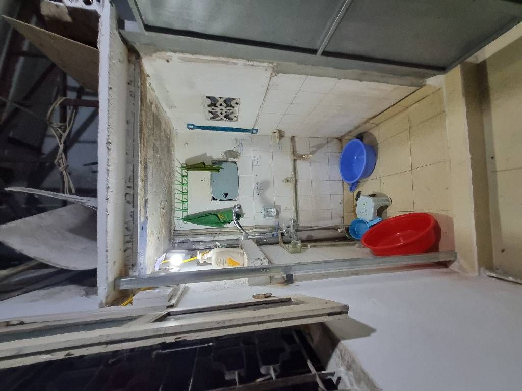 Bán nhà Ngõ Chợ Khâm Thiên - diện tích 23,7m2 2 tầng - nhà có cầu thang lên t2, t3 - giá 4,35 tỷ