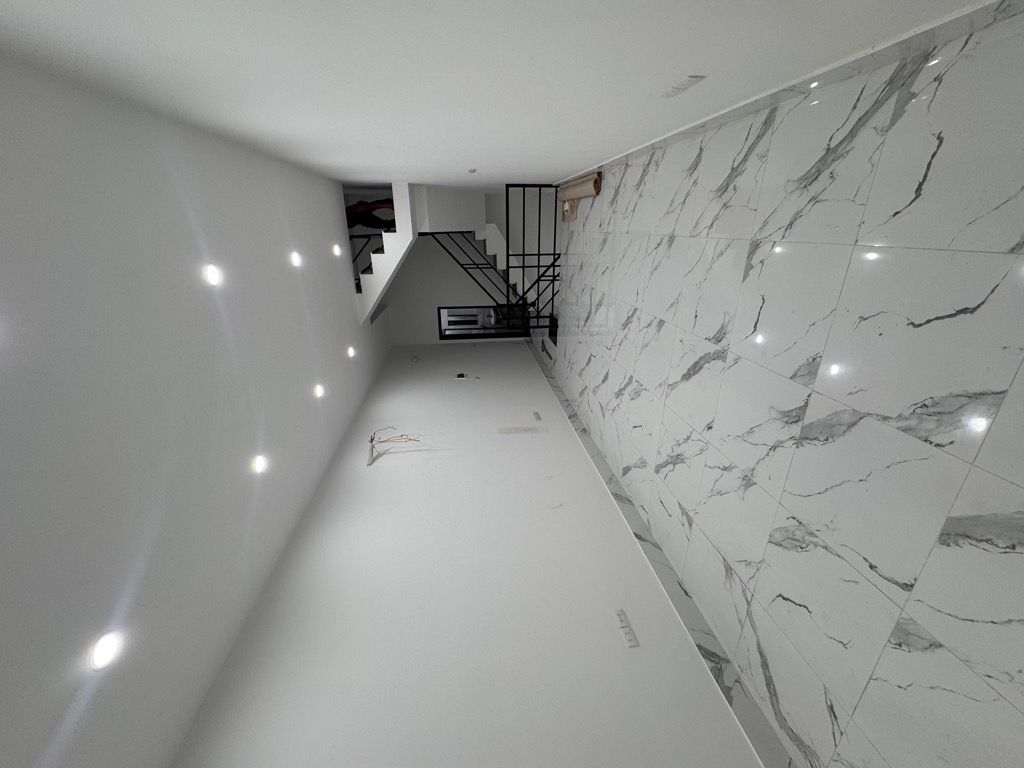 Bán nhà Đại Cồ Việt - diện tích 36m2 4 tầng - Ô TÔ ĐỖ CỬA - giá 12,8 tỷ