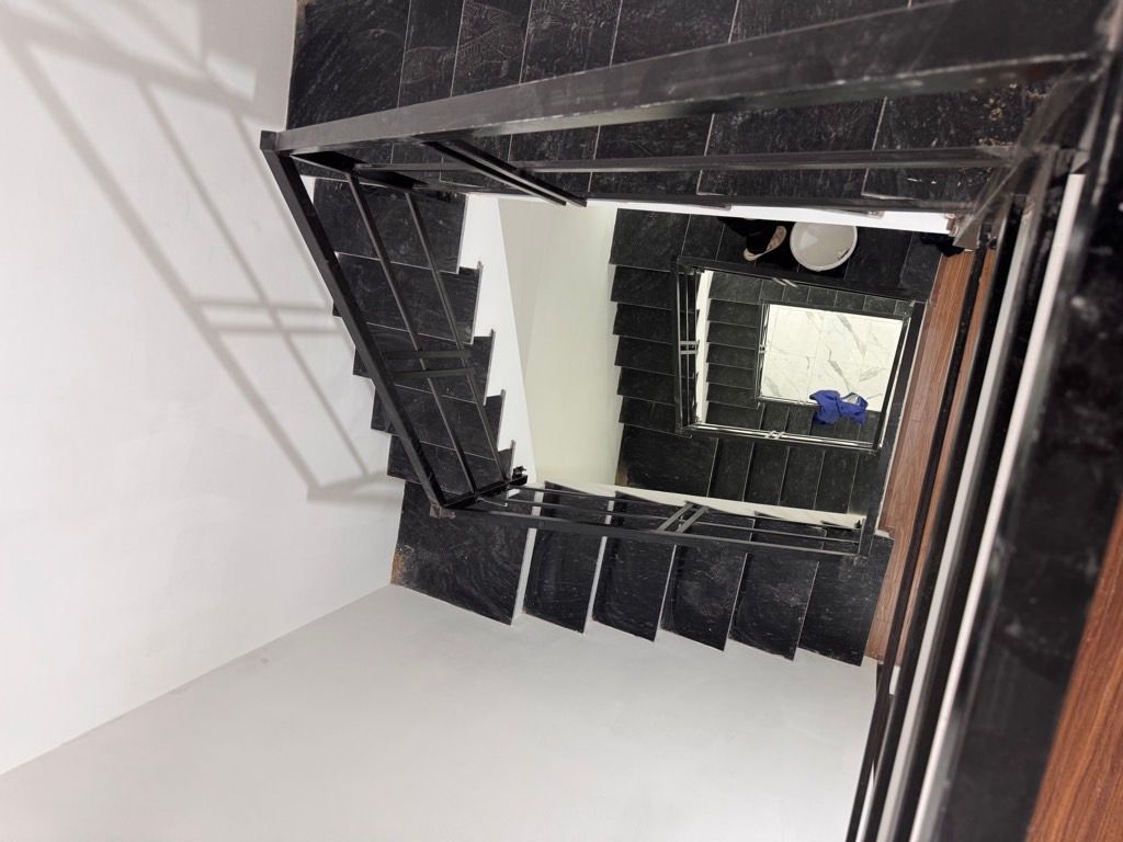 Bán nhà Đại Cồ Việt - diện tích 36m2 4 tầng - Ô TÔ ĐỖ CỬA - giá 12,8 tỷ