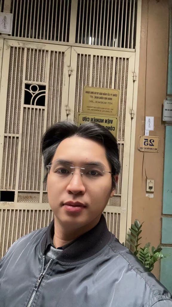 Bán nhà Nguyễn Chí Thanh - diện tích 26,4m2 6 tầng - Lô góc - giá 9,5 tỷ