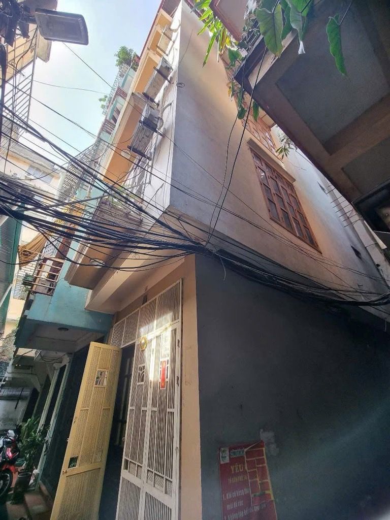 Bán nhà Nguyễn Chí Thanh - diện tích 26,4m2 6 tầng - Lô góc - giá 9,5 tỷ