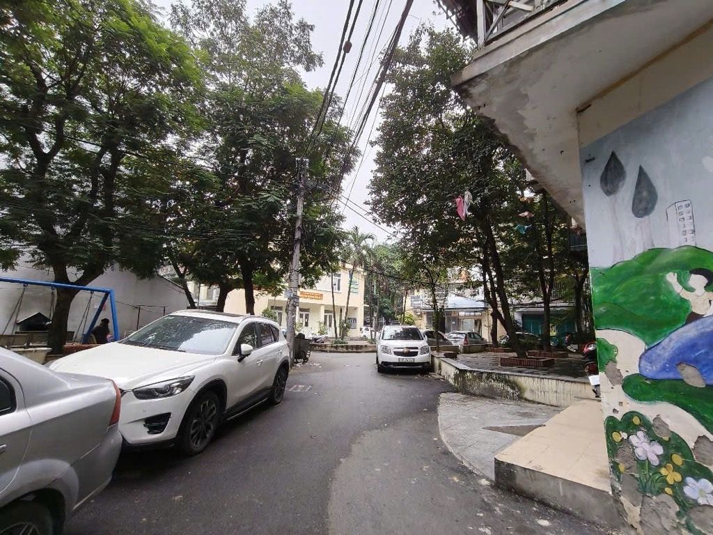 Bán nhà THANH XUÂN BẮC - diện tích 25m2 2 tầng - ô tô đỗ chân cầu thang - giá 4,4 tỷ