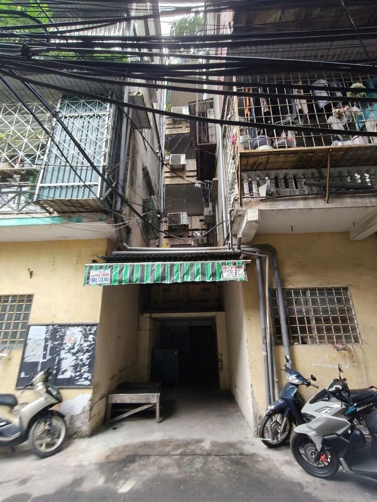 Bán nhà THANH XUÂN BẮC - diện tích 25m2 2 tầng - ô tô đỗ chân cầu thang - giá 4,4 tỷ