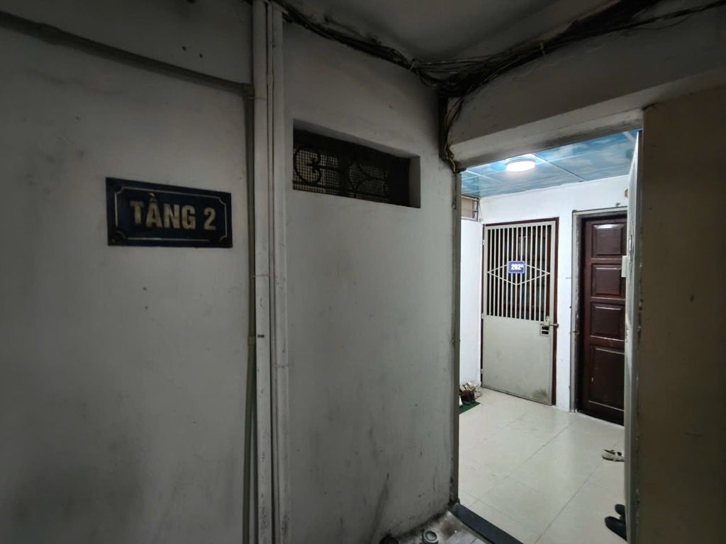 Bán nhà THANH XUÂN BẮC - diện tích 25m2 2 tầng - ô tô đỗ chân cầu thang - giá 4,4 tỷ