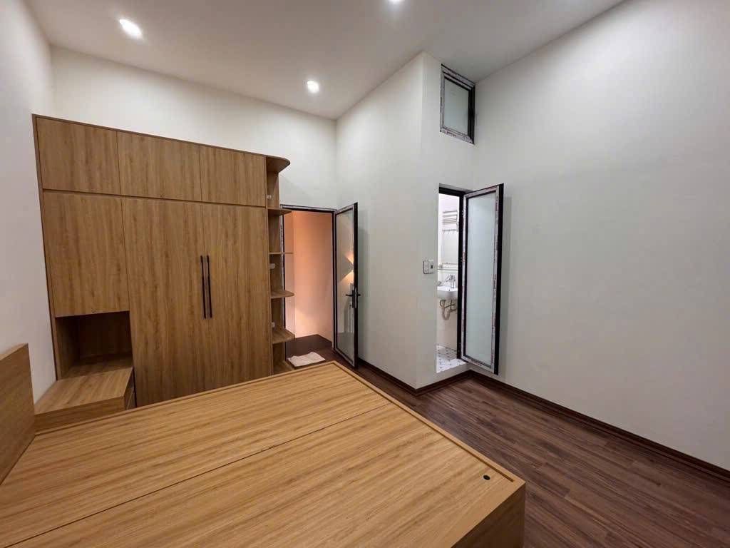 Bán nhà Thanh Nhàn - diện tích 19m2 4 tầng - Lô góc, gần phố - giá 5,6 tỷ