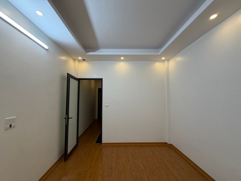 Bán nhà Thúy Lĩnh - diện tích 40m2 5 tầng - Ngõ nông thoáng, xe ba gác vào tận cửa - giá 7,4 tỷ