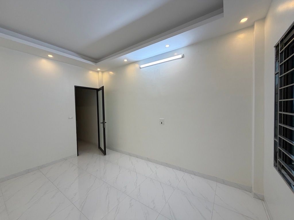 Bán nhà Thúy Lĩnh - diện tích 40m2 5 tầng - Ngõ nông thoáng, xe ba gác vào tận cửa - giá 7,4 tỷ