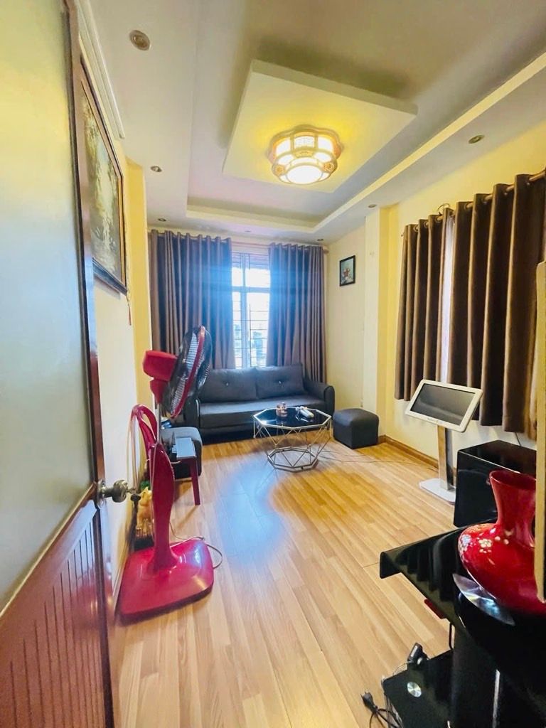 Bán nhà Tân Mai - diện tích 26m2 4 tầng - Lô góc - giá 6,6 tỷ