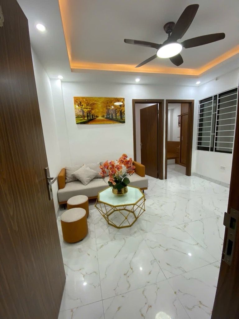 Bán nhà Chợ Khâm Thiên - diện tích 46m2 7 tầng - Căn góc CCMN - giá 2,4 tỷ