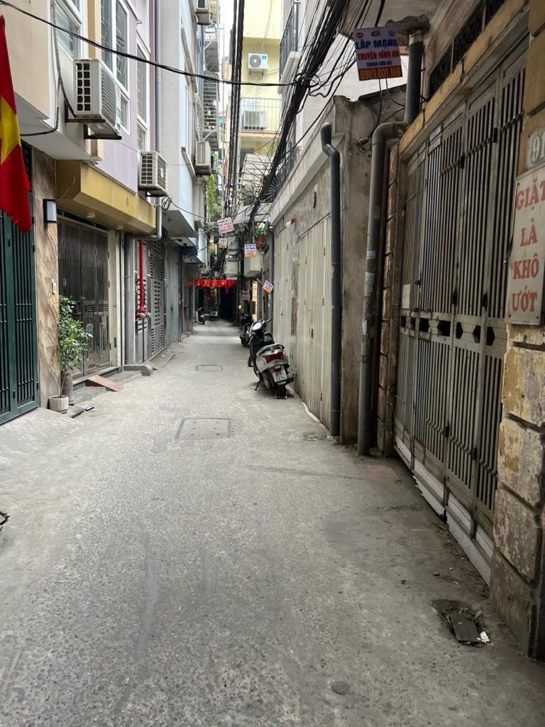 Bán nhà Chợ Khâm Thiên - diện tích 46m2 7 tầng - Căn góc CCMN - giá 2,4 tỷ