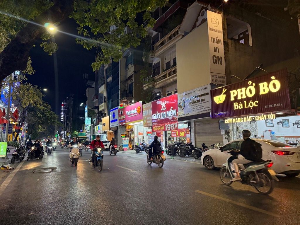 Bán nhà Bạch Mai - diện tích 82m2 1 tầng - Lô Góc - giá 16,8 tỷ