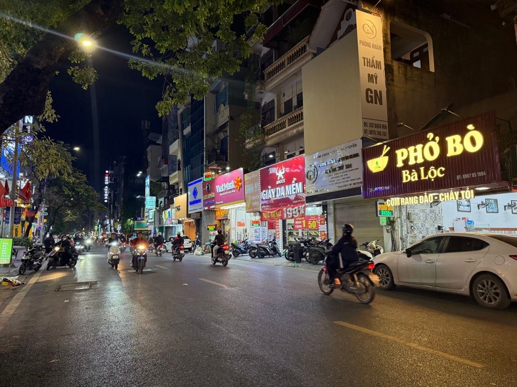 Bán nhà Bạch Mai - diện tích 82m2 1 tầng - Lô Góc - giá 16,8 tỷ