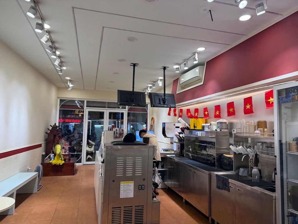 Bán nhà Bạch Mai - diện tích 82m2 1 tầng - Lô Góc - giá 16,8 tỷ