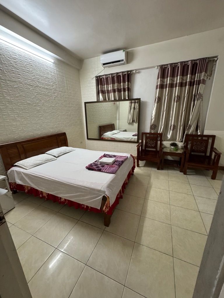 Bán nhà Ngọc Hồi - diện tích 49,7m2 5 tầng - Ô tô vào nhà - giá 15,3 tỷ