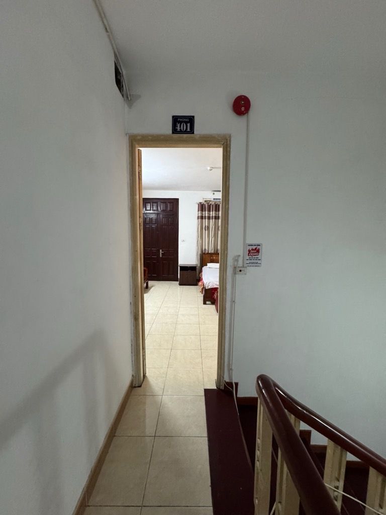 Bán nhà Ngọc Hồi - diện tích 49,7m2 5 tầng - Ô tô vào nhà - giá 15,3 tỷ