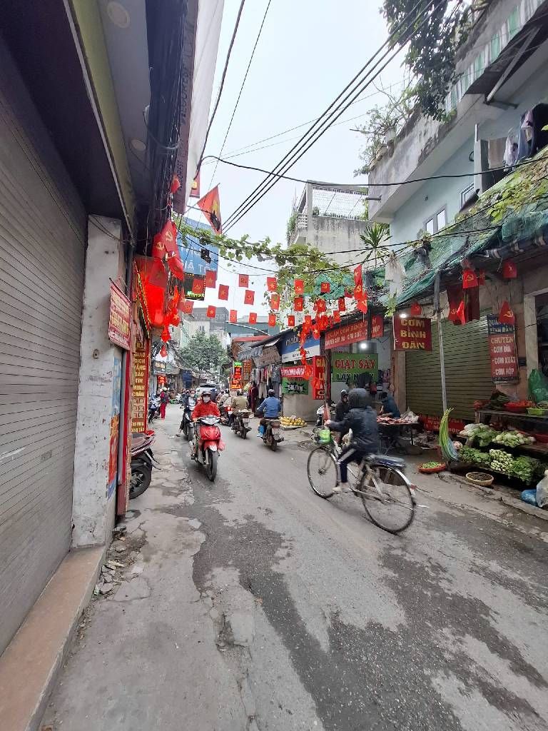 Bán nhà Nam Dư - diện tích 64.2m2 4 tầng - Ô TÔ TRÁNH - giá 15,8 tỷ