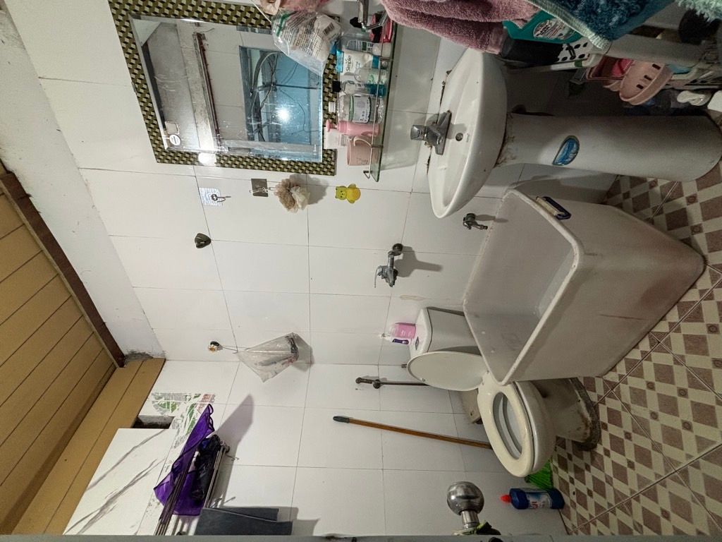 Bán nhà ngõ Đại Đồng - diện tích 68.8m2 2 tầng - Đất đẹp trung tâm Đống Đa - giá 11 tỷ