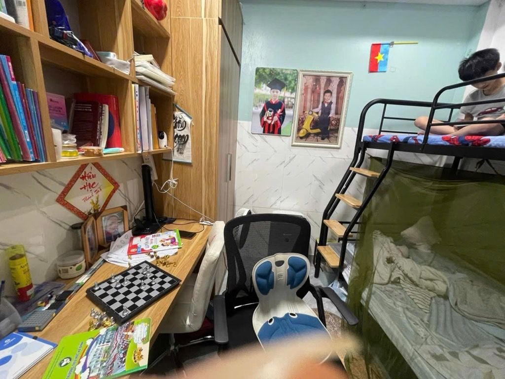 Bán nhà Khương đình - diện tích 45m2 8 tầng - Lô góc, ô tô gần - giá 2,2 tỷ