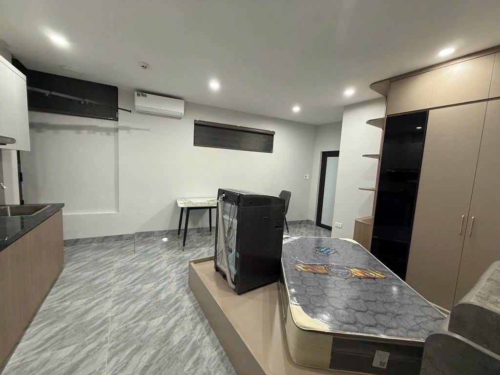 Bán nhà Hồng Mai - diện tích 50.5m2 5 tầng - Lô góc 3 mặt thoáng - giá 15,4 tỷ