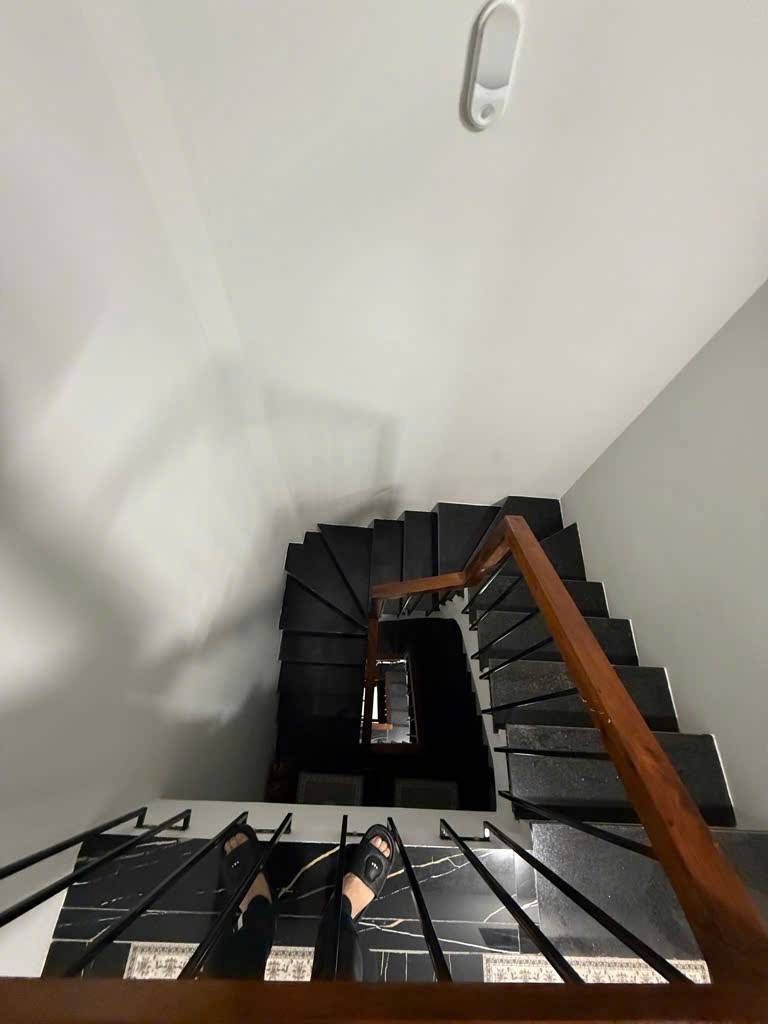 Bán nhà Hồng Mai - diện tích 50.5m2 5 tầng - Lô góc 3 mặt thoáng - giá 15,4 tỷ