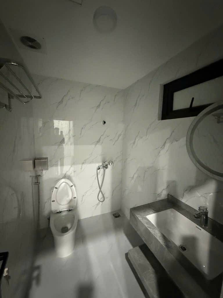 Bán nhà Hồng Mai - diện tích 50.5m2 5 tầng - Lô góc 3 mặt thoáng - giá 15,4 tỷ