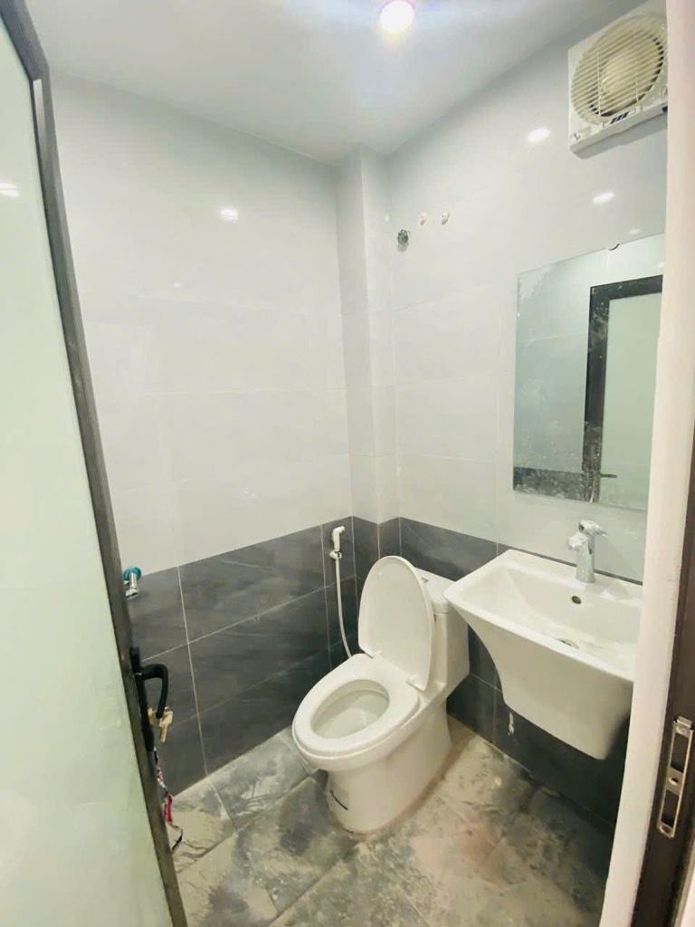 Bán nhà Tân Khai - diện tích 25m2 3 tầng - ô tô đỗ cửa - giá 2,6 tỷ