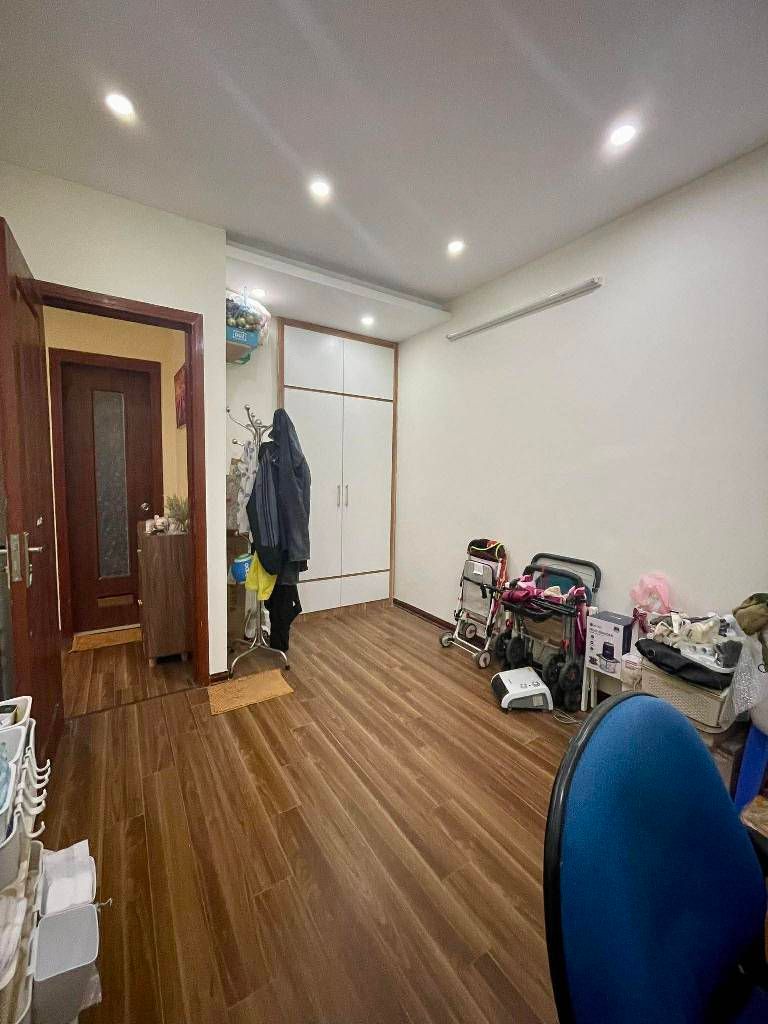 Bán nhà Nghiêm Xuân Yêm - diện tích 65m2 1 tầng - Chung cư mặt phố tiện ích đầy đủ - giá 4,8 tỷ