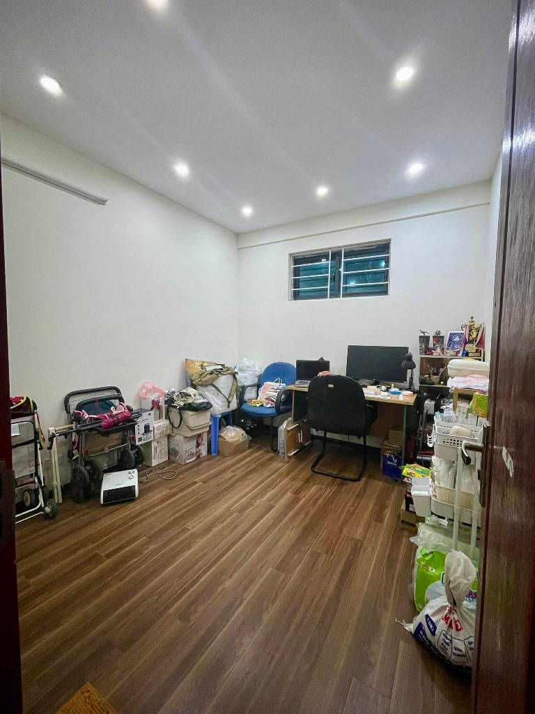 Bán nhà Nghiêm Xuân Yêm - diện tích 65m2 1 tầng - Chung cư mặt phố tiện ích đầy đủ - giá 4,8 tỷ