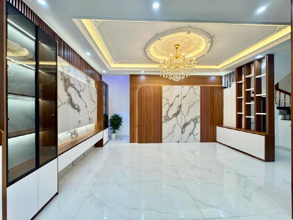 Bán nhà Mình Khai - diện tích 58m2 5 tầng - Nhà đẹp đón Tết - giá 13,9 tỷ