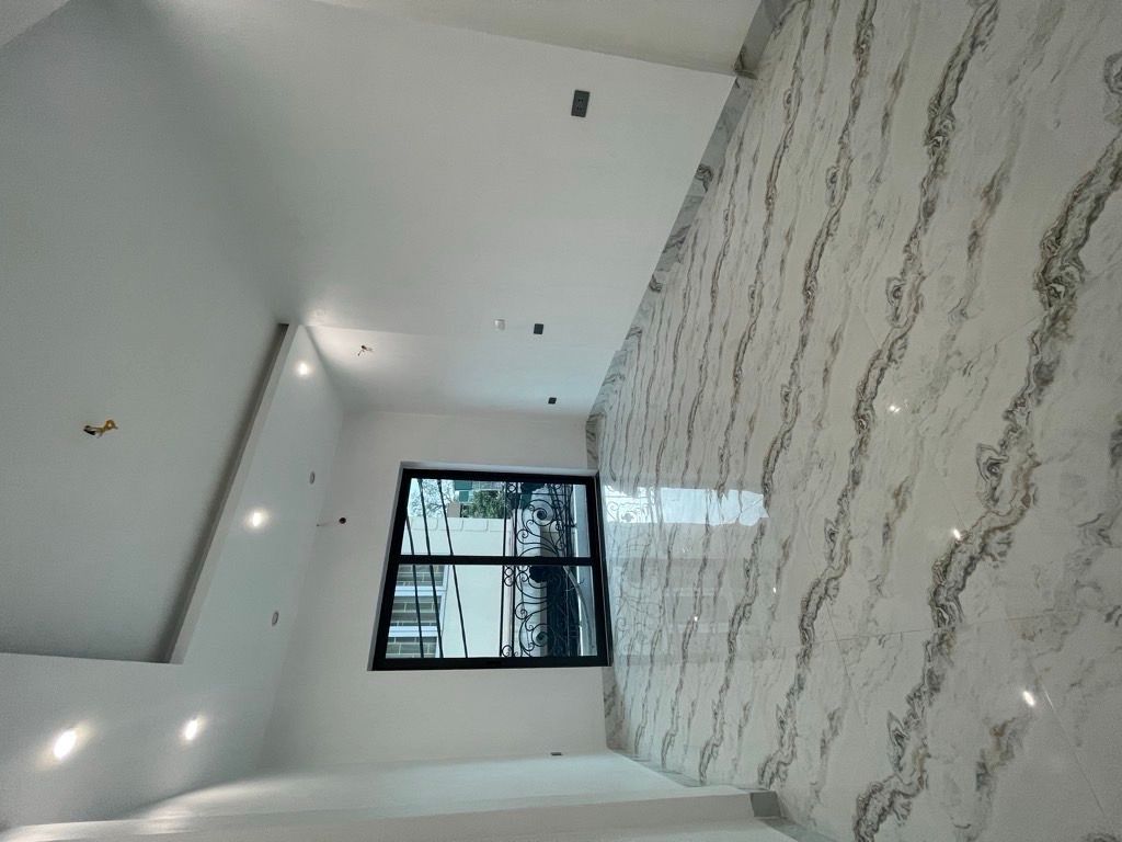 Bán nhà Định Công Hạ - diện tích 52.5m2 3 tầng - Nhà mặt ngõ thông, giá 4,8 tỷ