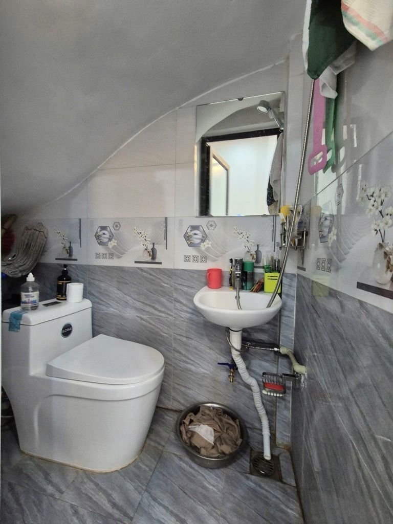 Bán nhà Định Công Hạ - diện tích 52.5m2 3 tầng - Nhà mặt ngõ thông, giá 4,8 tỷ