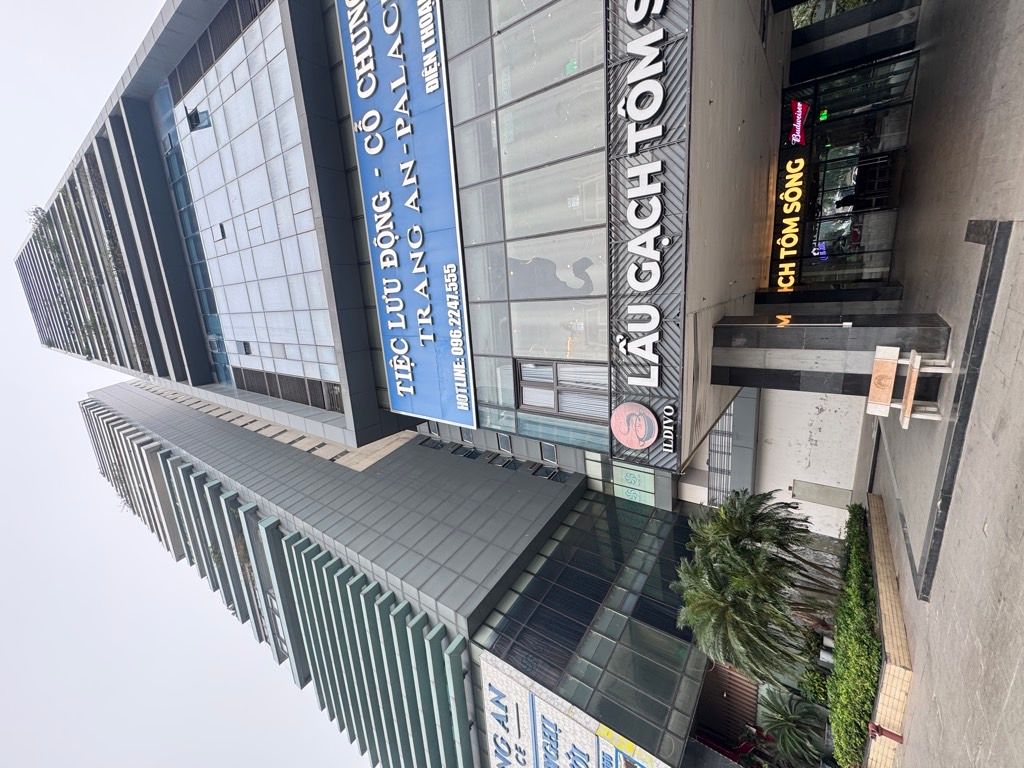 Bán nhà Nguỵ Như Kon Tum - diện tích 165m2 23 tầng - Lô góc 3 thoáng - giá 18,3 tỷ